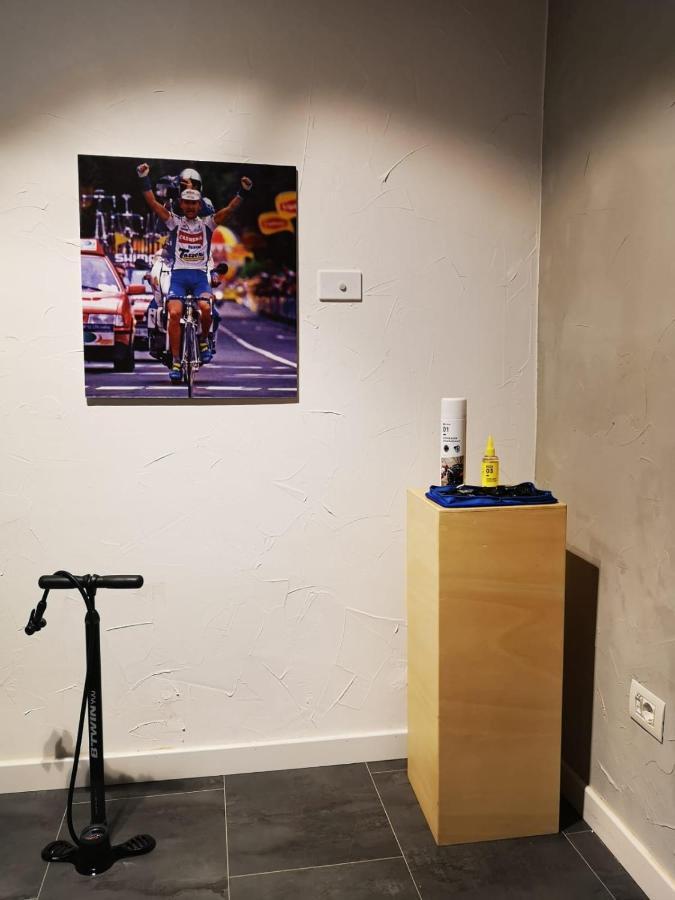Carrera Home Appartamenti Verona - Bike Hotel Exterior foto