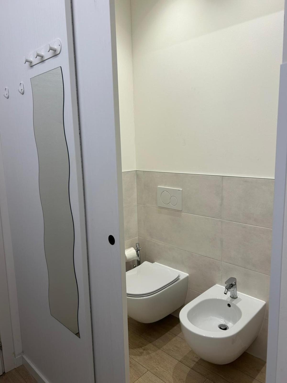 Carrera Home Appartamenti Verona - Bike Hotel Exterior foto